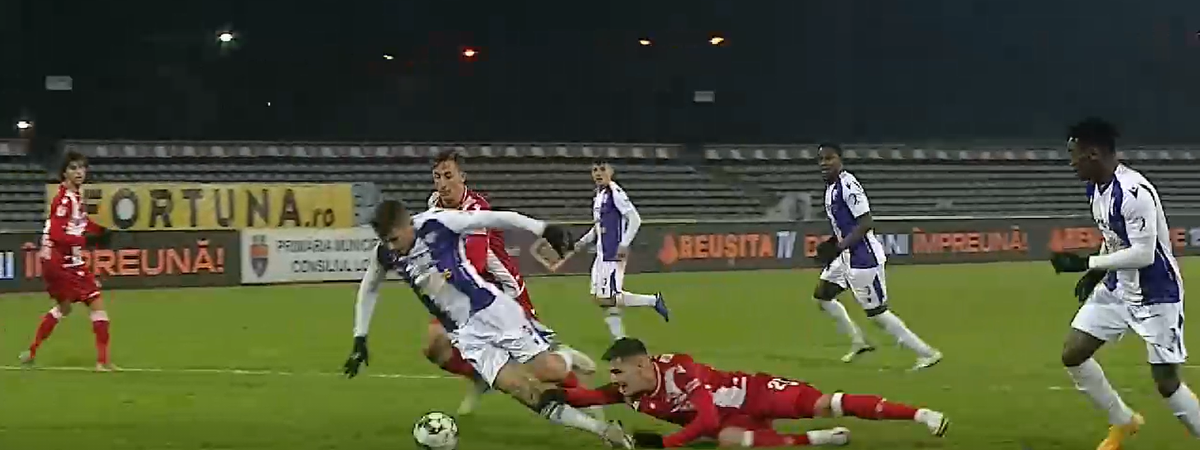 FC Argeș - Dinamo 0-1. Greșeală URIAȘĂ de arbitraj!