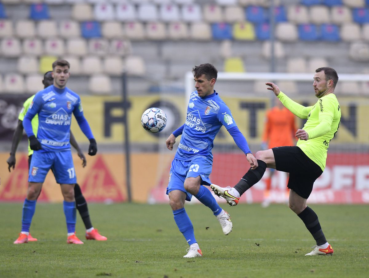 „Afacerea” Petrescu: Radu a dat, Dan a profitat » CFR Cluj a învins-o pe Chindia, după un cadou primit de la „central”