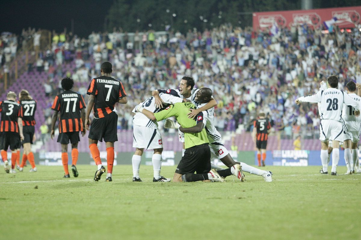 Poli Timișoara, centenar tumultuos » „Înainte de '89, trebuia să fii ori cu Dinamo, ori cu Steaua. Poli a refuzat prostituția sportivă”