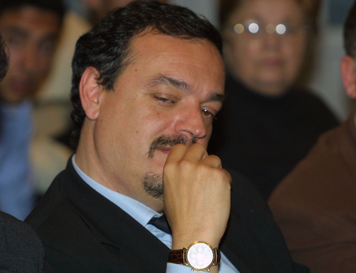 Poli Timișoara, centenar tumultuos » „Înainte de '89, trebuia să fii ori cu Dinamo, ori cu Steaua. Poli a refuzat prostituția sportivă”