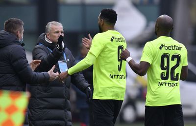 Petrescu, despre gafa de arbitraj de la golul CFR-ului: „Nu mai zicea nimeni nimic dacă ne dădea penalty!”