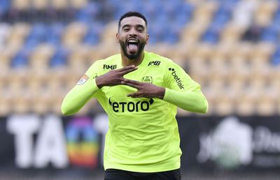 „Afacerea” Petrescu: Radu a dat, Dan a profitat » CFR Cluj a învins-o pe Chindia, după un cadou primit de la „central”