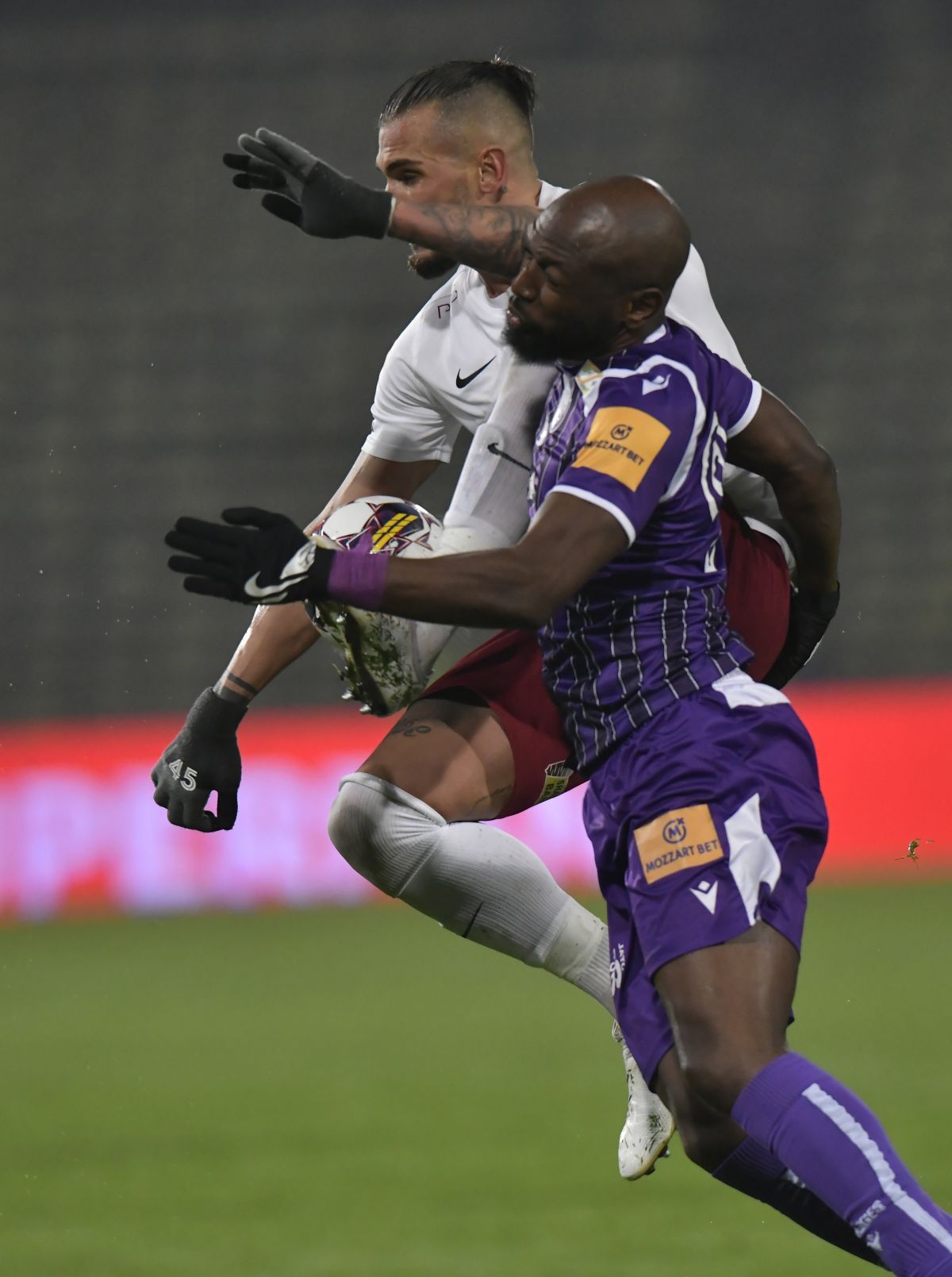 Adrian Mutu, despre problemele Rapidului: „Ține de bucătăria internă!”