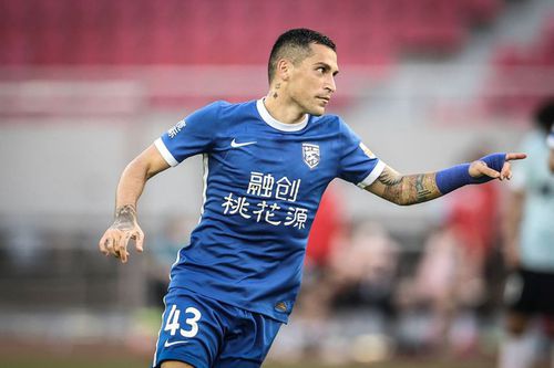 Nicolae Stanciu (29 de ani), mijlocașul lui Wuhan Three Towns, a reușit o pasă de gol pentru echipa sa la victoria cu Meizhou Hakka, scor 2-1, în etapa #3 din campionatul Chinei.