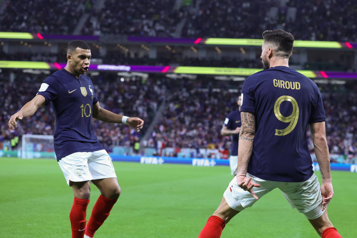 Mbappe și Giroud, imaginile serii la Mondial: „Luați-vă o iubită care să se uite așa la voi” 