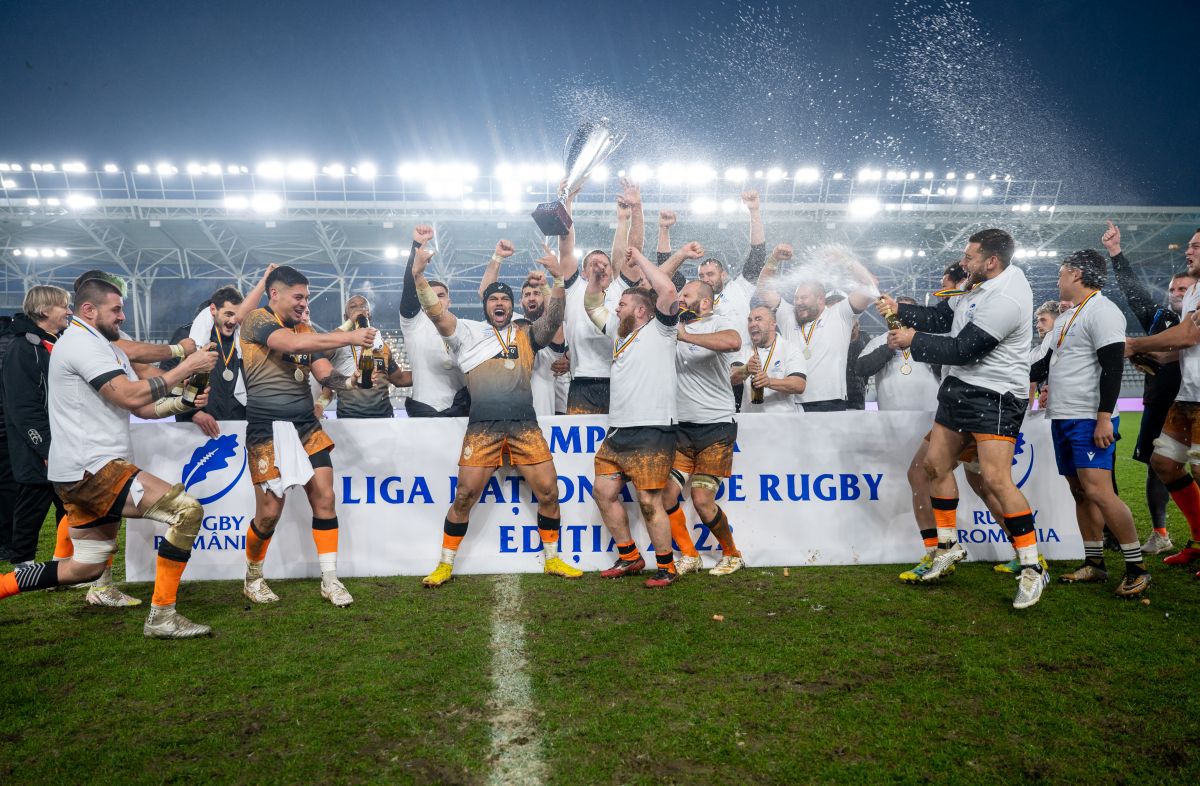 Știința Baia Mare a învins-o pe CSA Steaua în finala Ligii Naționale de rugby! Imagini spectaculoase de pe „Arcul de Triumf”