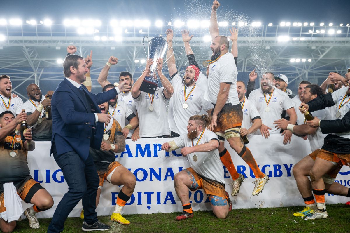 Știința Baia Mare a învins-o pe CSA Steaua în finala Ligii Naționale de rugby! Imagini spectaculoase de pe „Arcul de Triumf”