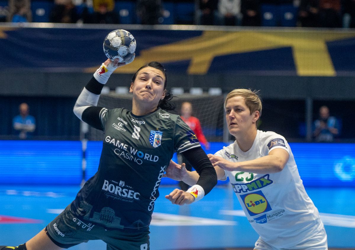 Cristina Neagu, entuziasmată de cele 13 goluri marcate cu Ferencvaros: „Mi-aș dori să jucăm mereu într-o asemenea atmosferă!”