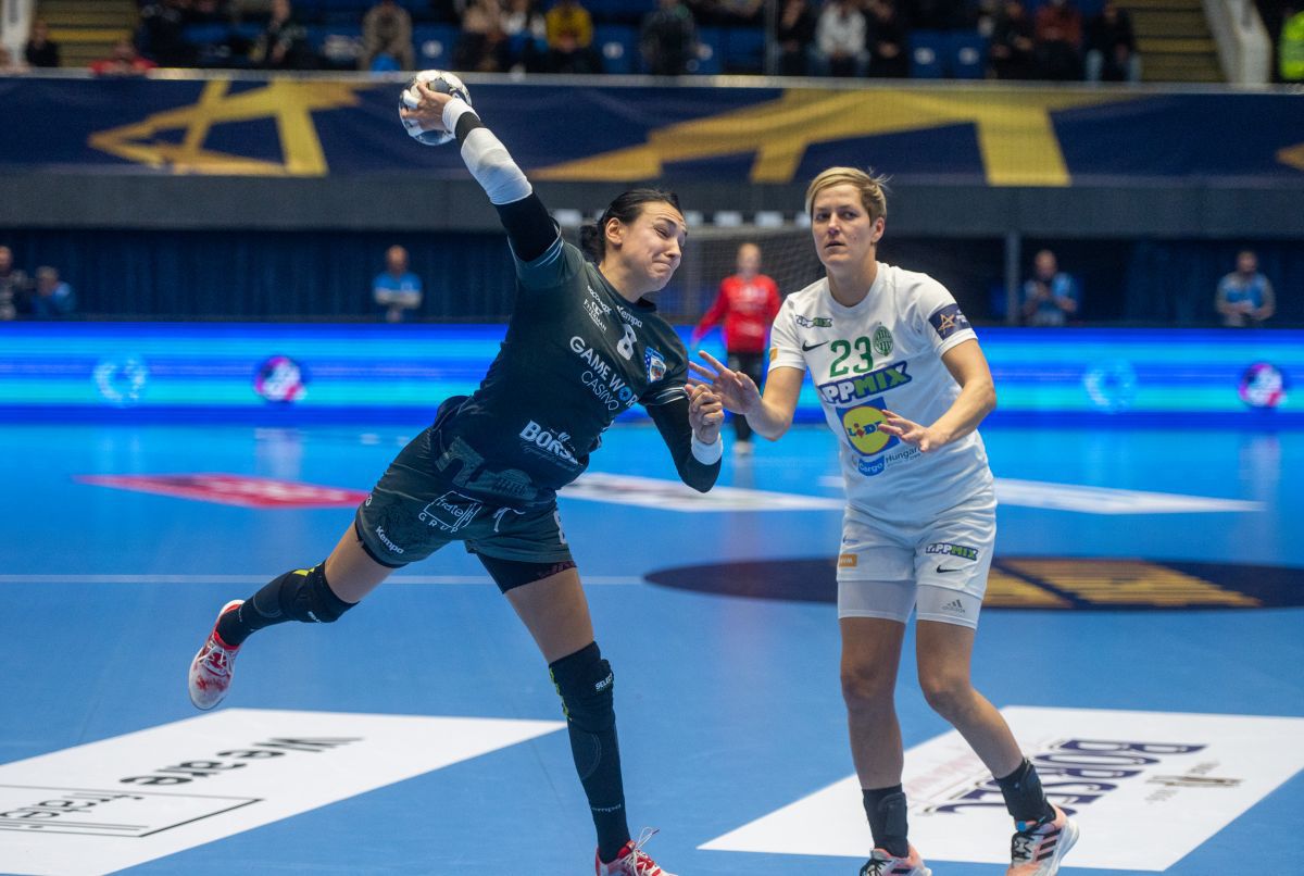 Cristina Neagu, entuziasmată de cele 13 goluri marcate cu Ferencvaros: „Mi-aș dori să jucăm mereu într-o asemenea atmosferă!”