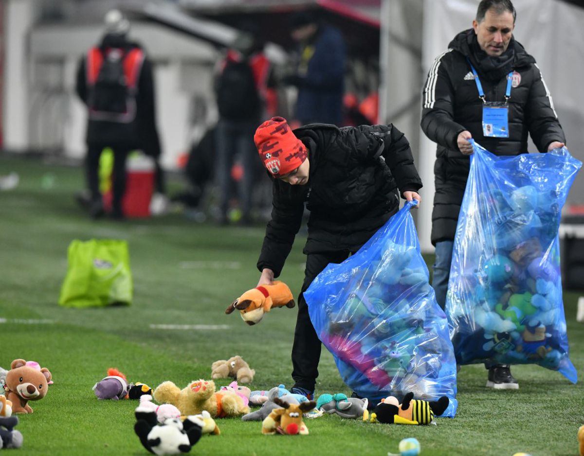 Marius Ștefănescu, analiză după ce a înscris de două ori în poarta lui Dinamo: „Am mai avut câteva ocazii și trebuia să închidem jocul”