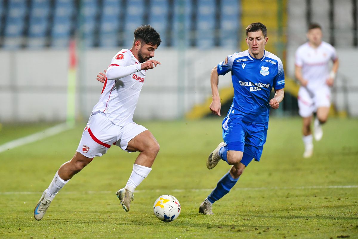 Metalul Buzău - Dinamo 0-0 » Rezervele lui Kopic au jucat lamentabil cu locul 9 în Liga 2. „Câinii”, ca și eliminați din Cupa României Betano?