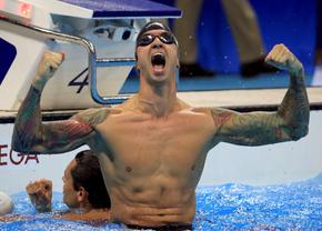 Anthony Ervin, dublu campion olimpic la 50 de metri liber, își lansează cartea de memorii în România: „Este o poveste despre maturizare”  + Ce spune despre David Popovici: „Mă minunez când îl văd făcând asta”