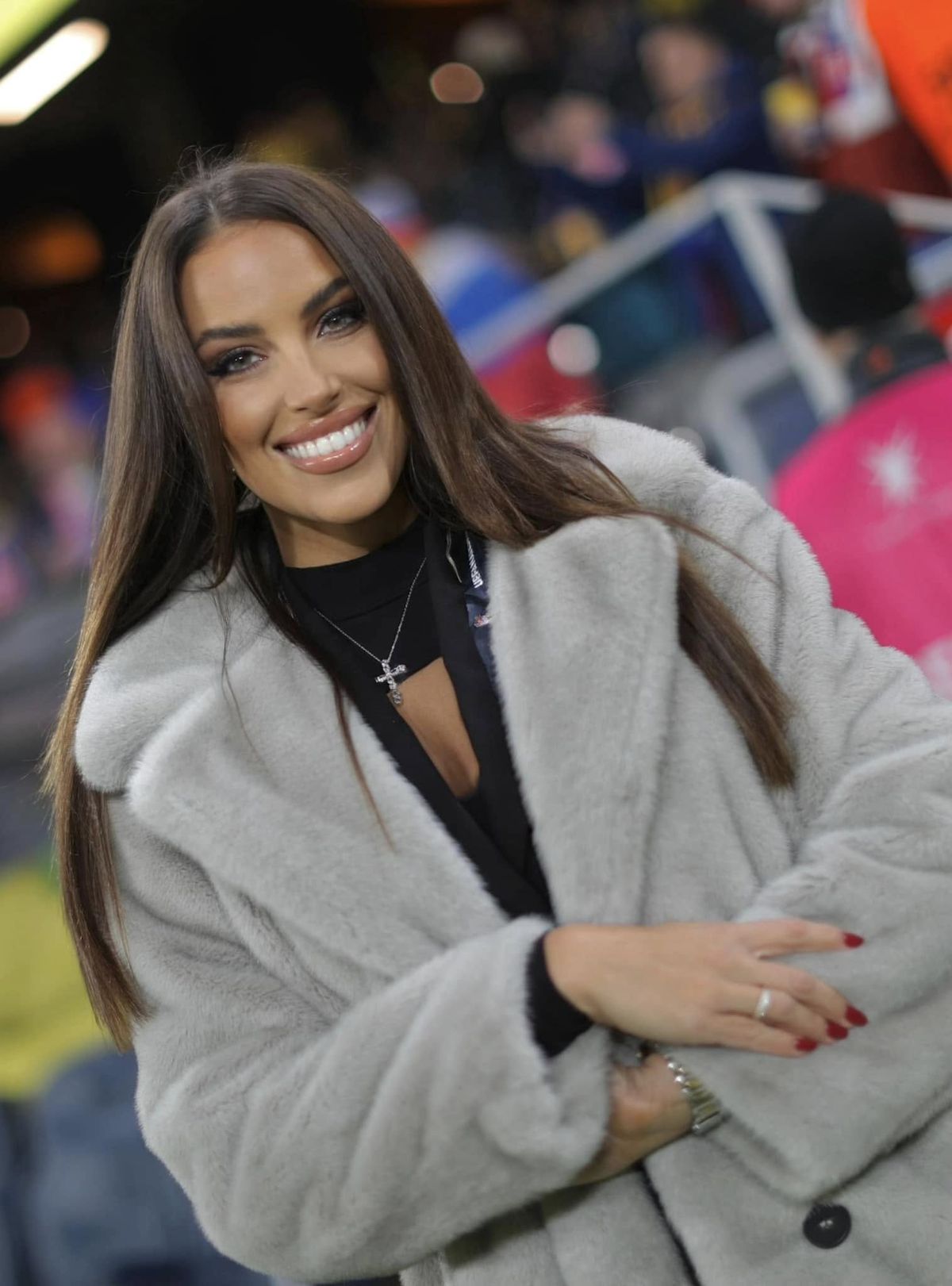 The queen is back! Simona s-a pozat cu tricoul echipei naționale și ne așteaptă la Euro: „Poate că vezi doar o față drăguță”