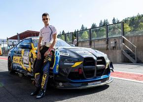La doar 16 ani, Tudor Tudurachi pilotează cu peste 250 km/h, a scris istorie în campionatele de anduranță din Germania și are o maturitate incredibilă în discurs: „Uneori simt că fac parte din mașină”