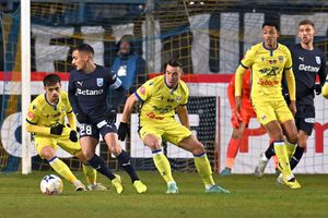 Petrolul - Universitatea Craiova, în etapa a 2-a a grupelor Cupei României Betano. Bară la Ploiești