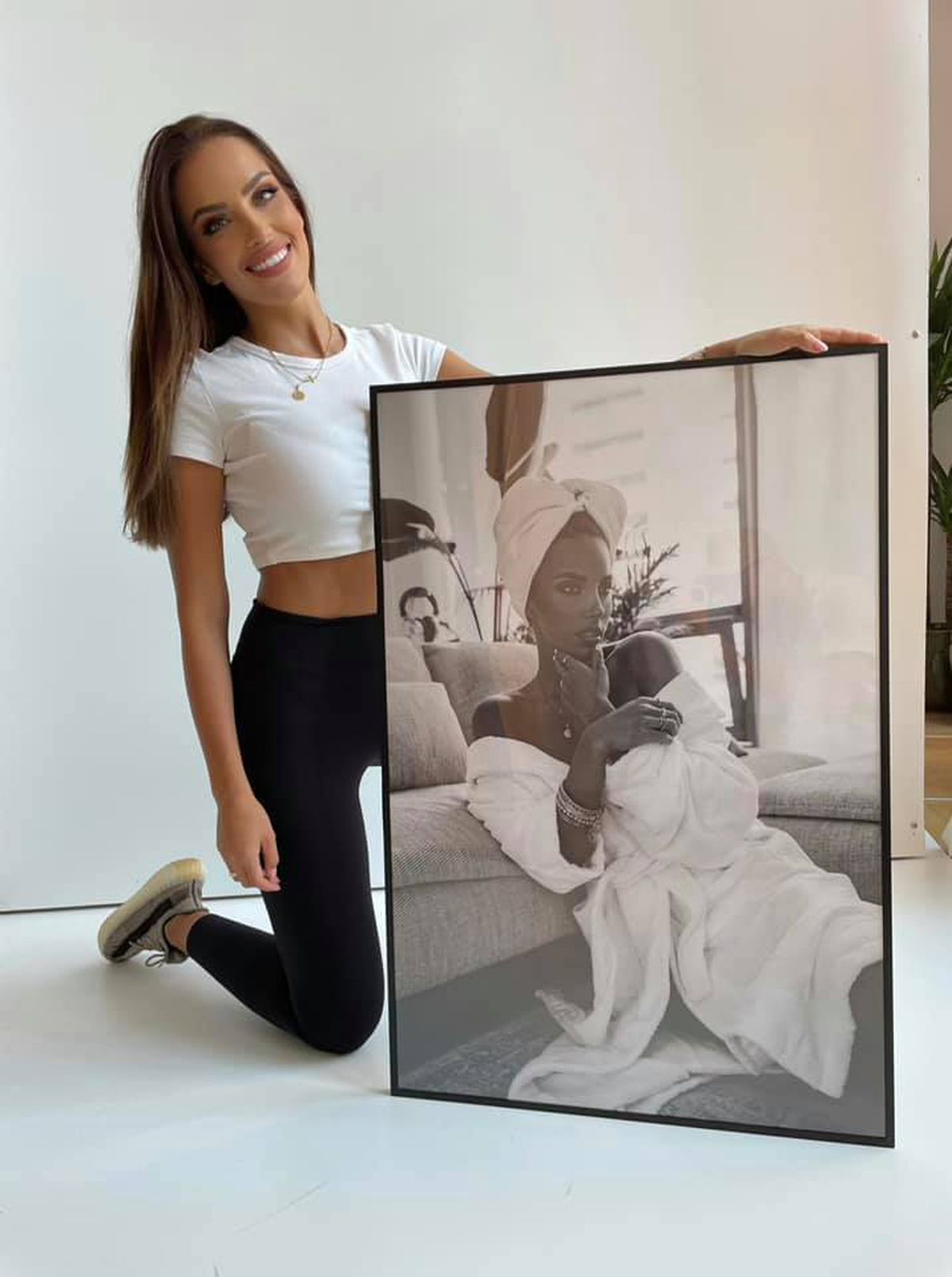 The queen is back! Simona s-a pozat cu tricoul echipei naționale și ne așteaptă la Euro: „Poate că vezi doar o față drăguță”