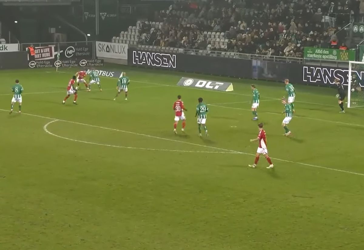 Alexi Pitu a înscris un gol superb, dar echipa lui a fost zdrobită