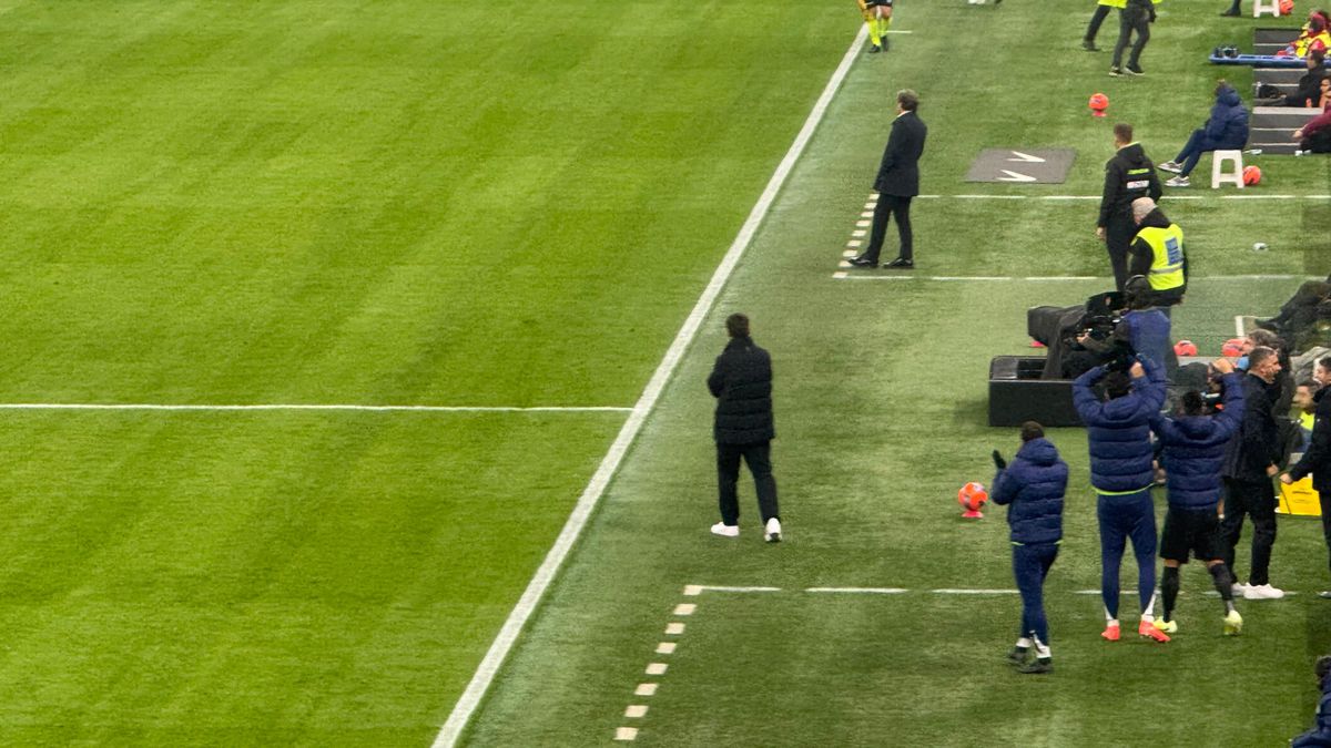 Chivu la Inter - Venezia, monitorizat 90 minute