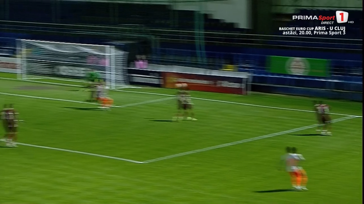 Nu s-a putut abține! Jucătorul lui CFR Cluj a făcut un penalty caraghios cu Metaloglobus și intră direct în ședință cu Pancu