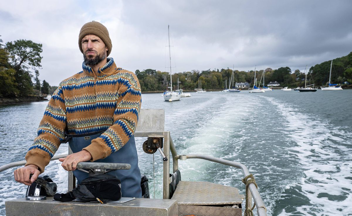 Benoit Costil se ocupă cu recoltarea de stridii