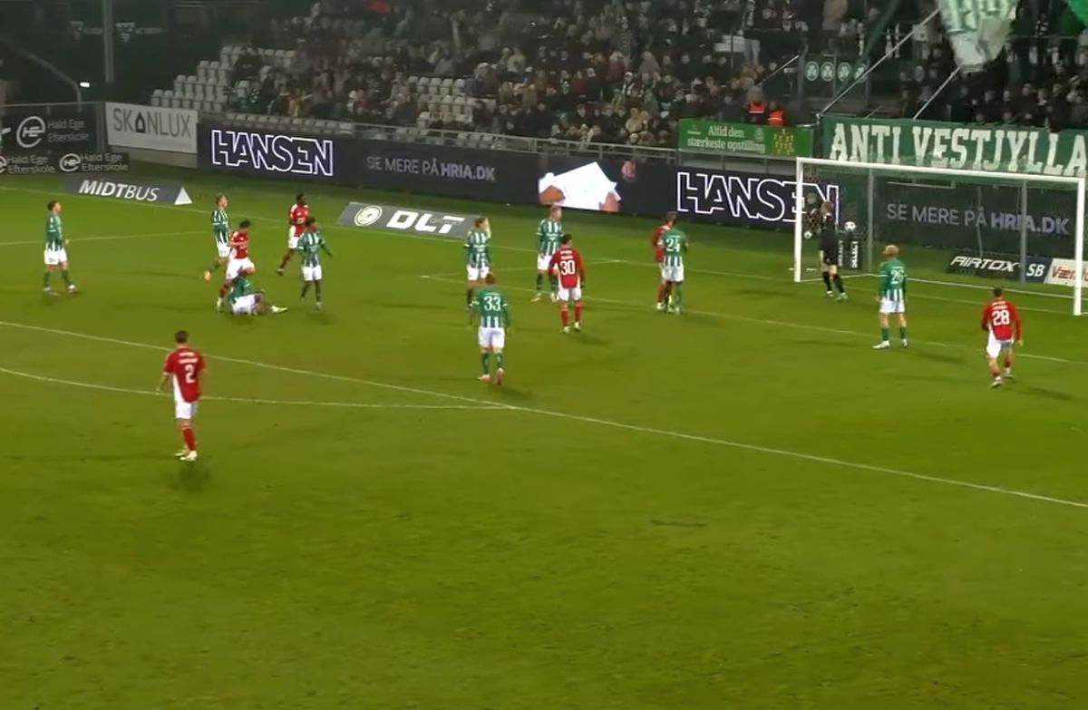 Alexi Pitu a înscris un gol superb, dar echipa lui a fost zdrobită