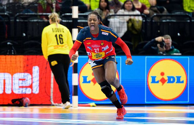 În ziua în care a semnat cu Gloria Bistrița, vedeta Spaniei și-a spus povestea de viață: „Învăț limba română, e important pentru mine”