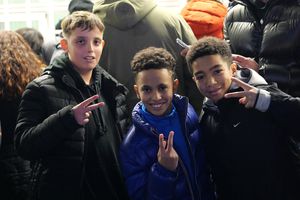 „Bine că a plecat trădătorul!” » Suporterii de toate vârstele ai lui Inter au fost cuceriți de Cristi Chivu