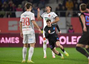 De ce nu a jucat Dennis Politic în UTA - FCSB, deși a făcut deplasarea la Arad