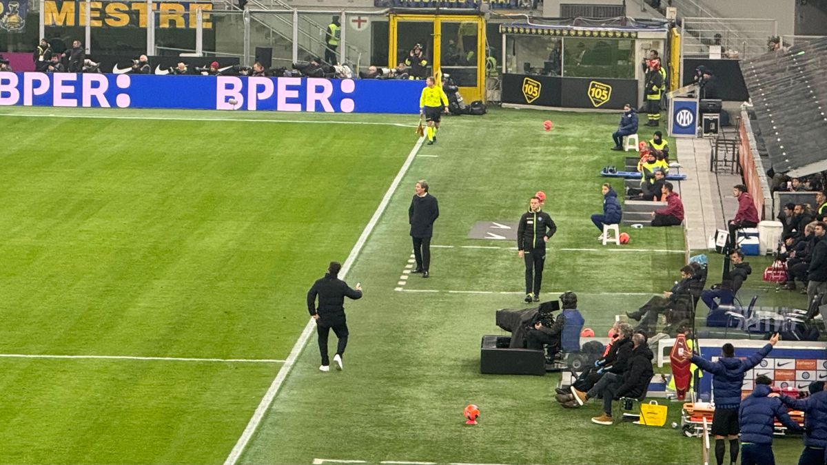 Chivu la Inter - Venezia, monitorizat 90 minute