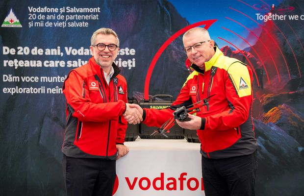 Vodafone și Fundația Vodafone donează echipamente în valoare de 150.000 EUR către Salvamont România