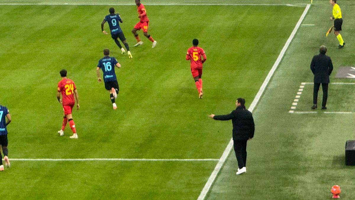 Chivu la Inter - Venezia, monitorizat 90 minute