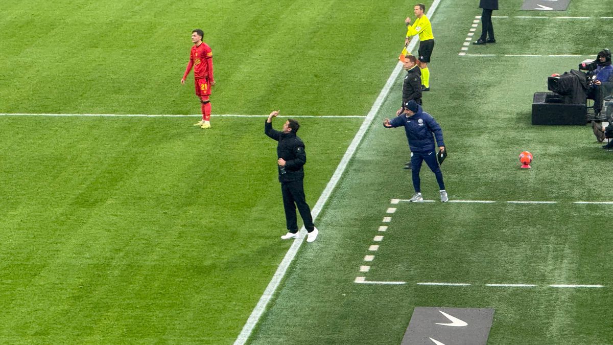 Chivu la Inter - Venezia, monitorizat 90 minute