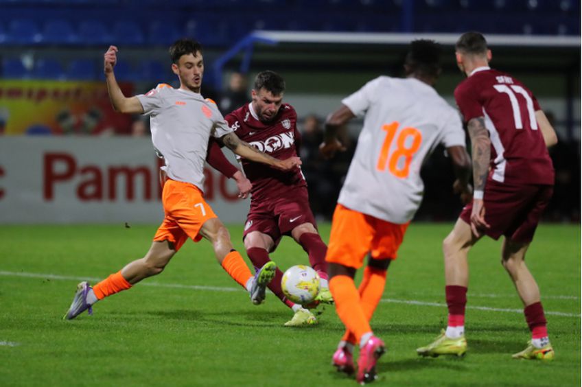 Metaloglobus - CFR Cluj / Foto: sportpictures.eu