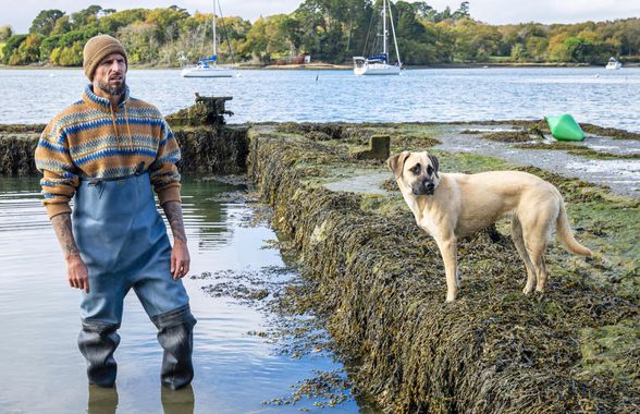 A renunțat la fotbal în 2024: fostul internațional al Franței se dedică... recoltării de stridii » „Îmi place în spatele tejghelei și la vase”