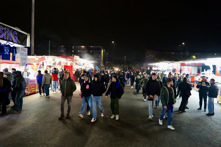 „Bine că a plecat trădătorul!” » Suporterii de toate vârstele ai lui Inter au fost cuceriți de Cristi Chivu