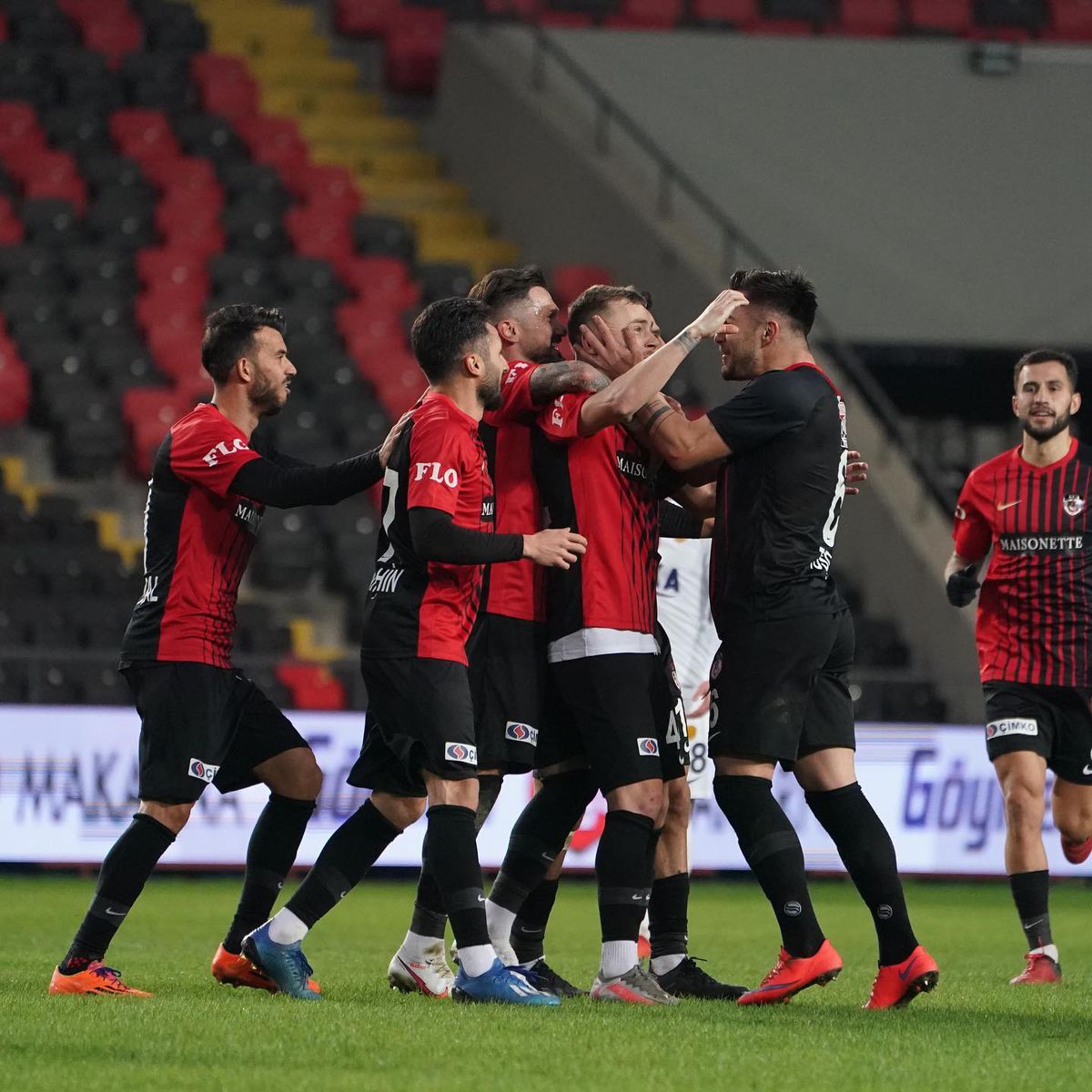 VIDEO Șumudică, spectacol complet după victoria lui Gaziantep » Comedia a continuat în timpul conferinței 