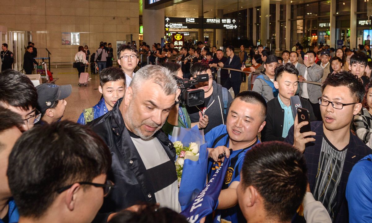 EXCLUSIV Virusul care a dat lumea peste cap a plecat de la Wuhan, dar viaţa în China nu s-a schimbat prea mult! Cosmin Olăroiu, afirmaţie-şoc: „E cea mai liberă țară din lume”