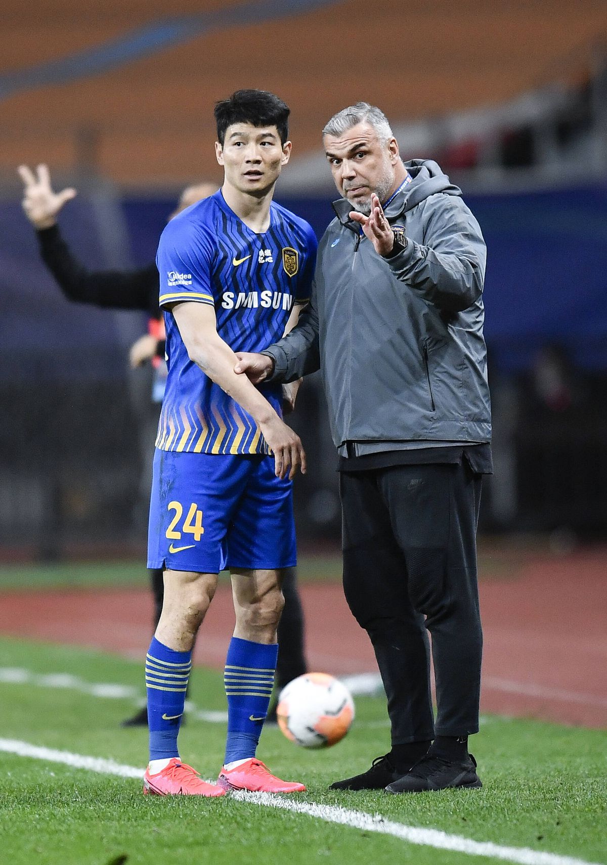 EXCLUSIV Virusul care a dat lumea peste cap a plecat de la Wuhan, dar viaţa în China nu s-a schimbat prea mult! Cosmin Olăroiu, afirmaţie-şoc: „E cea mai liberă țară din lume”