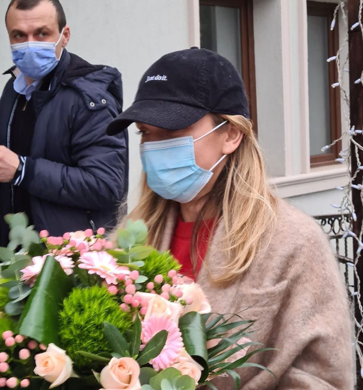 FOTO Simona Halep s-a relaxat la munte, cu o lună înainte de Australian Open » A fost primită cu pâine și sare + ce cadou inedit i s-a pregătit