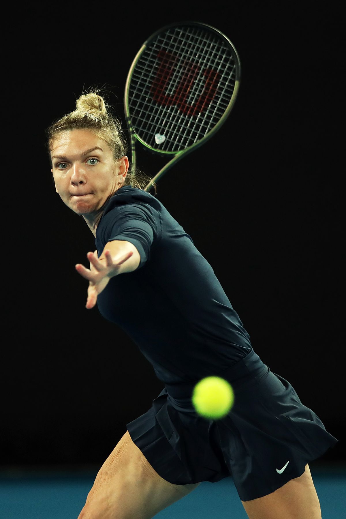 Simona Halep - Destanee Aiava