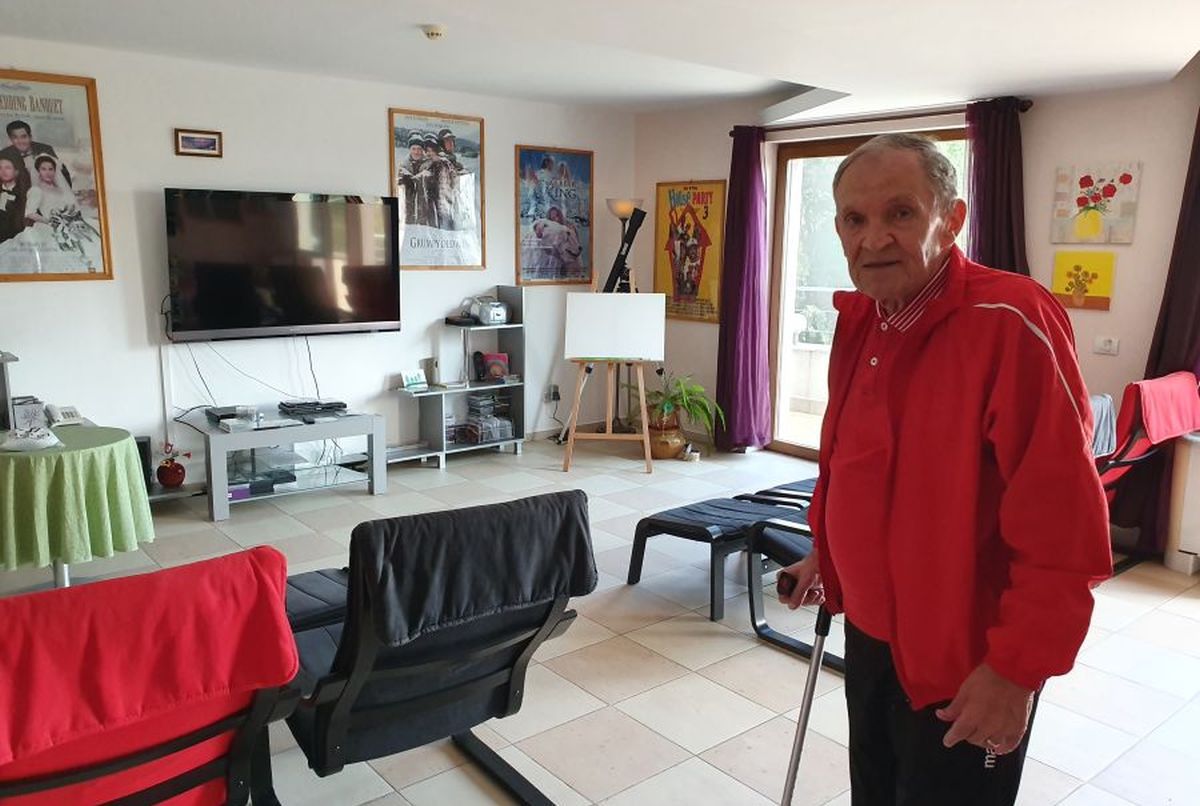 Mircea Stoenescu, condus pe ultimul drum de familie și foști colegi de la Dinamo » 30 de oameni au venit la înmormântare