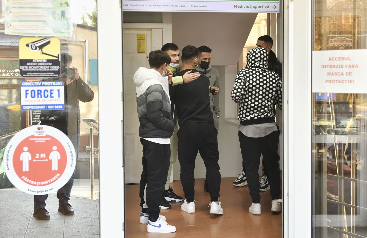 Dinamoviștii s-au reunit și au efectuat vizita medicală » Steliano Filip și Deian Sorescu, prezenți și ei