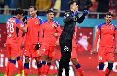 Cum ar putea arăta primul „11” al FCSB-ului în 2022 » Toni Petrea are 3 necunoscute