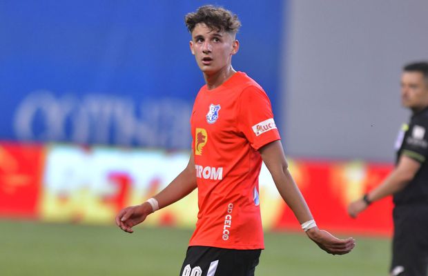 Mesaj dur din partea unui fost fotbalist cunoscut pentru fiul lui Gică Popescu: „Pe mine mă aruncau ăia pe garduri. Nu e nicio rușine să o arzi pe la ligile inferioare”