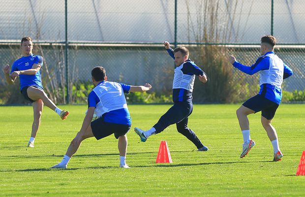 Neschimbat! La 43 de ani, fostul căpitan din Liga 1 se pregătește cot la cot cu fotbaliști mai tineri cu 20 de ani! GSP a surprins imaginile în Antalya