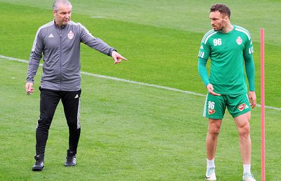 Pe cale de dispariție în România » Cum arată antrenamentele lui Sepsi sub Bernd Storck: neamțul, din altă ligă + cum și-a pedepsit jucătorii