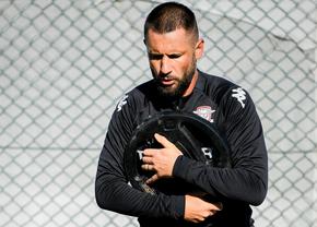Dragoș Grigore rămâne în Superliga » Cu ce echipă negociază fundașul de la Rapid: „Există discuții”