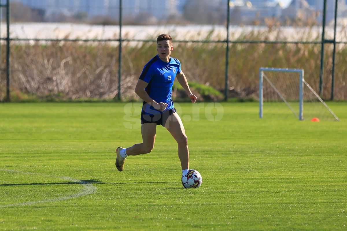Neschimbat! La 43 de ani, fostul căpitan din Liga 1 se pregătește cot la cot cu fotbaliști mai tineri cu 20 de ani! GSP a surprins imaginile în Antalya