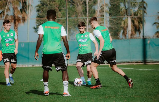 „A fost un șoc pentru noi!” » Jucătorii lui U Cluj, despre evenimentul recent care i-a bulversat. Primele imagini din cantonament