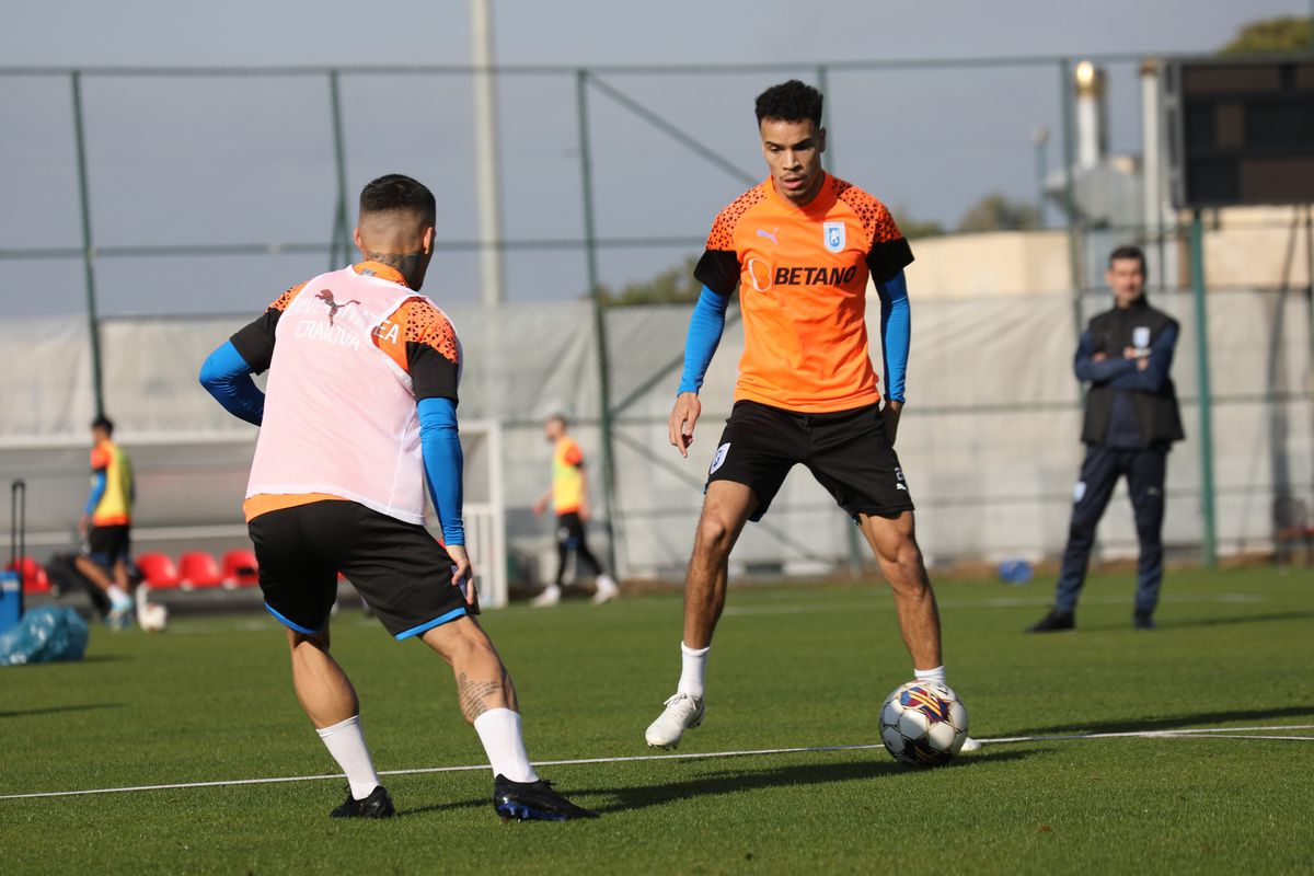 Monitorizați din dronă! Oltenii au trecut la un alt nivel, antrenamente speciale în Turcia sub comanda bulgarului Ivaylo Petev